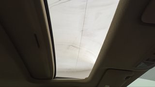 Used 2014 Honda City [2014-2017] VX Petrol Manual top_features Sunroof