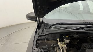 Used 2014 Honda City [2014-2017] VX Petrol Manual engine ENGINE RIGHT SIDE HINGE & APRON VIEW