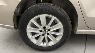 Used 2016 volkswagen Vento 1.5L Highline Diesel AT Diesel Automatic tyres RIGHT REAR TYRE RIM VIEW