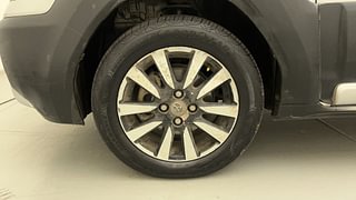 Used 2015 Toyota Etios Cross [2014-2020] 1.4 VD Diesel Manual tyres LEFT FRONT TYRE RIM VIEW