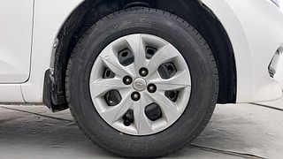 Used 2017 Hyundai Elite i20 [2014-2018] Sportz 1.2 Petrol Manual tyres RIGHT FRONT TYRE RIM VIEW