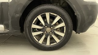 Used 2015 Toyota Etios Cross [2014-2020] 1.4 VD Diesel Manual tyres RIGHT FRONT TYRE RIM VIEW