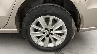 Used 2016 volkswagen Vento 1.5L Highline Diesel AT Diesel Automatic tyres LEFT REAR TYRE RIM VIEW