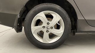Used 2014 Honda City [2014-2017] VX Petrol Manual tyres RIGHT REAR TYRE RIM VIEW