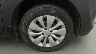 Used 2017 Maruti Suzuki Baleno [2015-2019] Delta Petrol Petrol Manual tyres RIGHT FRONT TYRE RIM VIEW