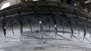 Used 2021 Maruti Suzuki Alto 800 LXi Petrol Manual tyres RIGHT REAR TYRE TREAD VIEW