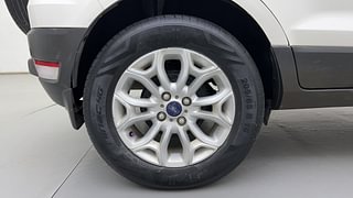 Used 2013 Ford EcoSport [2013-2015] Titanium 1.0L Ecoboost Petrol Manual tyres RIGHT REAR TYRE RIM VIEW