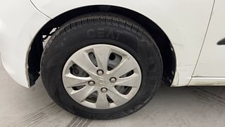Used 2010 Hyundai i10 [2010-2016] Magna 1.2 Petrol Petrol Manual tyres LEFT FRONT TYRE RIM VIEW