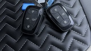Used 2022 tata Nexon XZA Plus (O) AMT Petrol Automatic extra CAR KEY VIEW