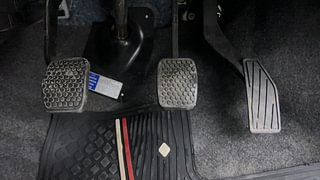Used 2021 Maruti Suzuki Alto 800 LXi Petrol Manual interior PEDALS VIEW