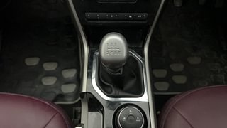 Used 2018 Tata Nexon [2017-2020] XZ Plus Petrol Petrol Manual interior GEAR  KNOB VIEW