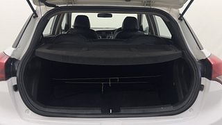 Used 2015 Hyundai Elite i20 [2014-2018] Magna 1.2 Petrol Manual interior DICKY INSIDE VIEW