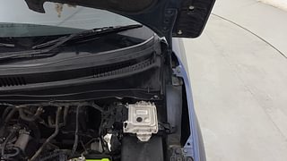Used 2019 Maruti Suzuki Ignis [2017-2020] Delta MT Petrol Petrol Manual engine ENGINE LEFT SIDE HINGE & APRON VIEW