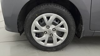 Used 2017 Hyundai Grand i10 [2017-2020] Sportz 1.2 Kappa VTVT Petrol Manual tyres LEFT FRONT TYRE RIM VIEW