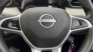 Used 2021 Nissan Magnite XL Turbo Petrol Manual top_features Steering mounted controls