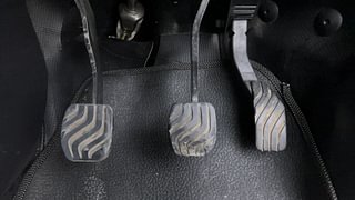 Used 2021 Nissan Magnite XL Turbo Petrol Manual interior PEDALS VIEW