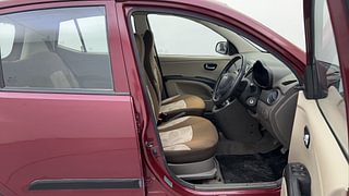 Used 2014 hyundai i10 Sportz 1.1 Petrol Petrol Manual interior RIGHT SIDE FRONT DOOR CABIN VIEW