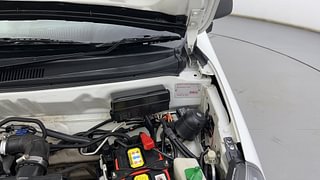 Used 2022 Maruti Suzuki Alto 800 LXi (O) Petrol Manual engine ENGINE LEFT SIDE HINGE & APRON VIEW