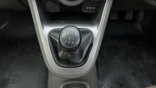 Used 2014 hyundai i10 Sportz 1.1 Petrol Petrol Manual interior GEAR  KNOB VIEW