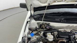 Used 2022 Maruti Suzuki Alto 800 LXi (O) Petrol Manual engine ENGINE RIGHT SIDE HINGE & APRON VIEW