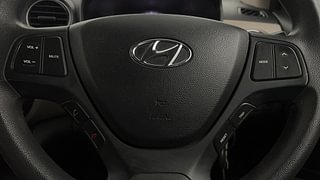 Used 2017 Hyundai Grand i10 [2017-2020] Sportz 1.2 Kappa VTVT Petrol Manual top_features Steering mounted controls