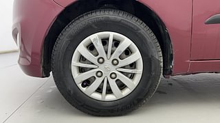 Used 2014 hyundai i10 Sportz 1.1 Petrol Petrol Manual tyres LEFT FRONT TYRE RIM VIEW