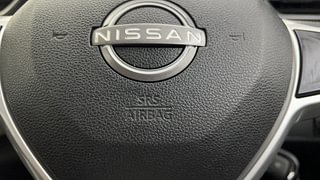 Used 2021 Nissan Magnite XL Turbo Petrol Manual top_features Airbags