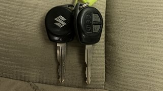 Used 2016 Maruti Suzuki Ciaz [2014-2017] VXi+ Petrol Manual extra CAR KEY VIEW