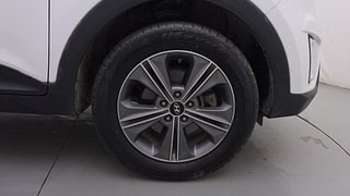 Used 2017 Hyundai Creta [2015-2018] 1.6 SX Plus Auto Petrol Petrol Automatic tyres RIGHT FRONT TYRE RIM VIEW