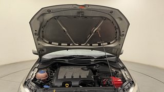 Used 2014 volkswagen Vento 1.6L Comfortline Diesel Diesel Manual engine ENGINE & BONNET OPEN FRONT VIEW