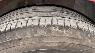 Used 2018 Hyundai Grand i10 [2017-2020] Sportz (O) 1.2 kappa VTVT Petrol Manual tyres RIGHT FRONT TYRE TREAD VIEW