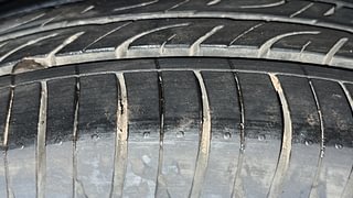 Used 2015 Honda City SV Petrol Manual tyres RIGHT REAR TYRE TREAD VIEW