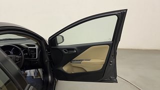 Used 2018 Honda City [2017-2020] VX Petrol Manual interior RIGHT FRONT DOOR OPEN VIEW