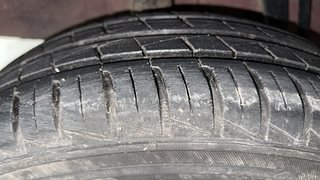 Used 2022 Renault Kwid 1.0 RXT AMT SCE Petrol Automatic tyres RIGHT REAR TYRE TREAD VIEW