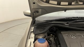 Used 2014 volkswagen Vento 1.6L Comfortline Diesel Diesel Manual engine ENGINE RIGHT SIDE HINGE & APRON VIEW