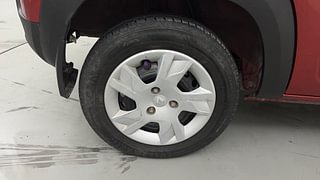 Used 2022 Renault Kwid 1.0 RXT AMT SCE Petrol Automatic tyres RIGHT REAR TYRE RIM VIEW
