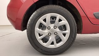 Used 2018 Hyundai Grand i10 [2017-2020] Sportz (O) 1.2 kappa VTVT Petrol Manual tyres RIGHT REAR TYRE RIM VIEW