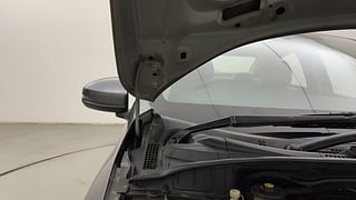 Used 2018 Honda City [2017-2020] VX Petrol Manual engine ENGINE RIGHT SIDE HINGE & APRON VIEW