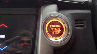 Used 2018 Honda City [2017-2020] VX Petrol Manual top_features Keyless start