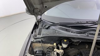 Used 2015 Honda City SV Petrol Manual engine ENGINE RIGHT SIDE HINGE & APRON VIEW