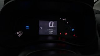 Used 2022 Renault Kwid 1.0 RXT AMT SCE Petrol Automatic interior CLUSTERMETER VIEW