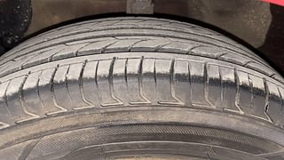 Used 2018 Hyundai Grand i10 [2017-2020] Sportz (O) 1.2 kappa VTVT Petrol Manual tyres LEFT FRONT TYRE TREAD VIEW