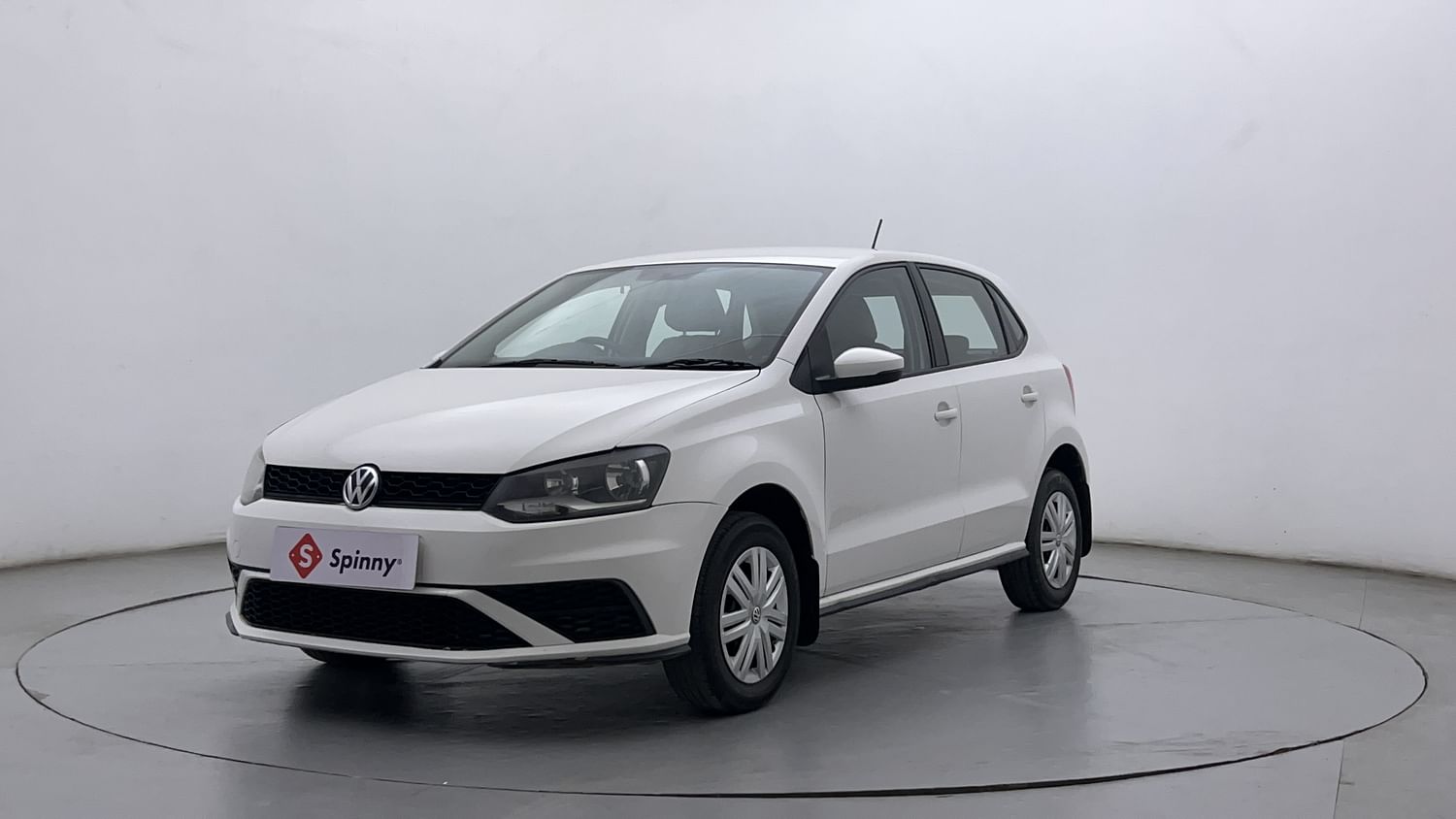LEFT FRONT CORNER VIEW
