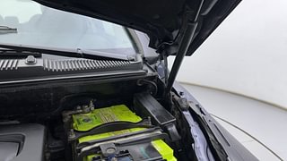 Used 2018 Tata Hexa [2016-2020] XT Diesel Manual engine ENGINE LEFT SIDE HINGE & APRON VIEW