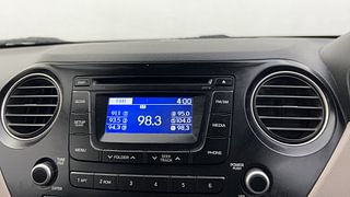 Used 2015 Hyundai Grand i10 [2013-2017] Sportz 1.2 Kappa VTVT Petrol Manual top_features Integrated (in-dash) music system