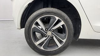 Used 2021 Tata Altroz XZ 1.5 Diesel Manual tyres RIGHT REAR TYRE RIM VIEW