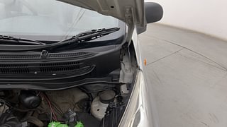 Used 2018 Hyundai Eon [2011-2018] Era + Petrol Manual engine ENGINE LEFT SIDE HINGE & APRON VIEW