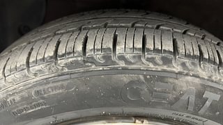 Used 2015 Hyundai Grand i10 [2013-2017] Sportz 1.2 Kappa VTVT Petrol Manual tyres LEFT FRONT TYRE TREAD VIEW
