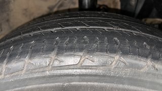 Used 2016 honda Jazz VX Petrol Manual tyres RIGHT FRONT TYRE TREAD VIEW