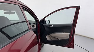 Used 2015 Hyundai Grand i10 [2013-2017] Sportz 1.2 Kappa VTVT Petrol Manual interior RIGHT FRONT DOOR OPEN VIEW